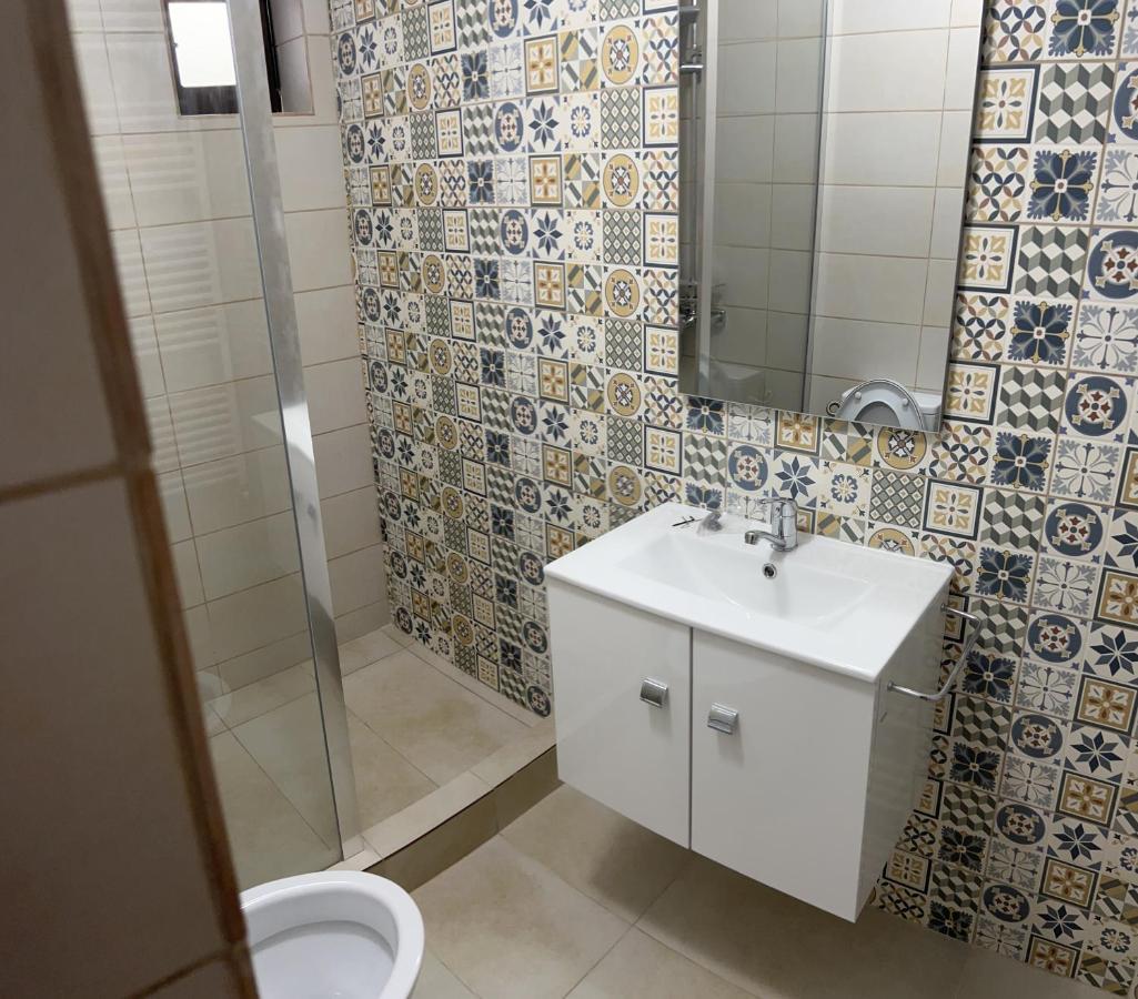 Vila Raa Husi Luaran gambar